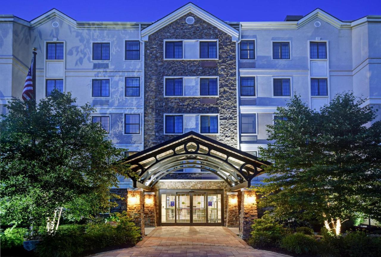Homewood Suites By Hilton Eatontown Εξωτερικό φωτογραφία