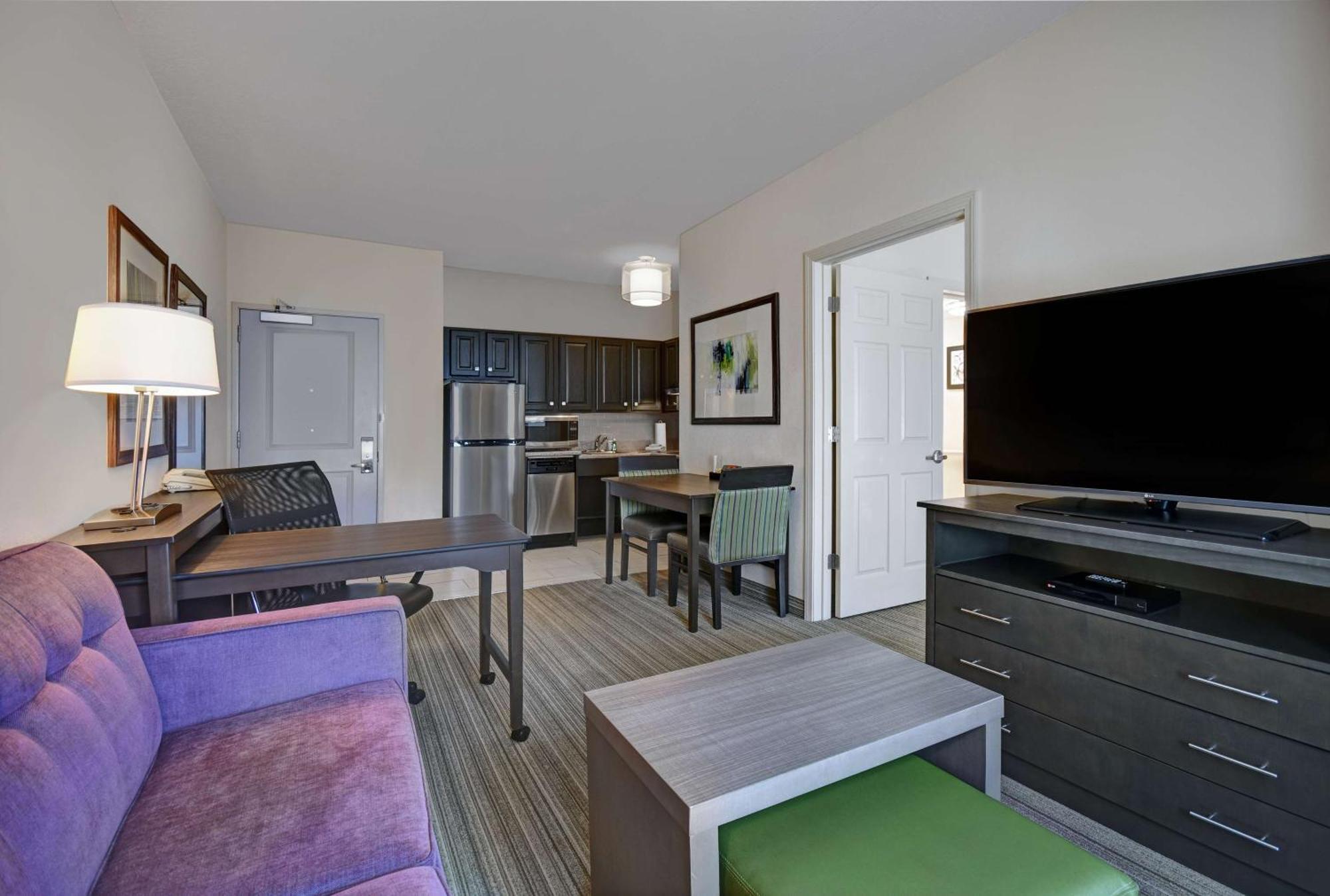 Homewood Suites By Hilton Eatontown Εξωτερικό φωτογραφία