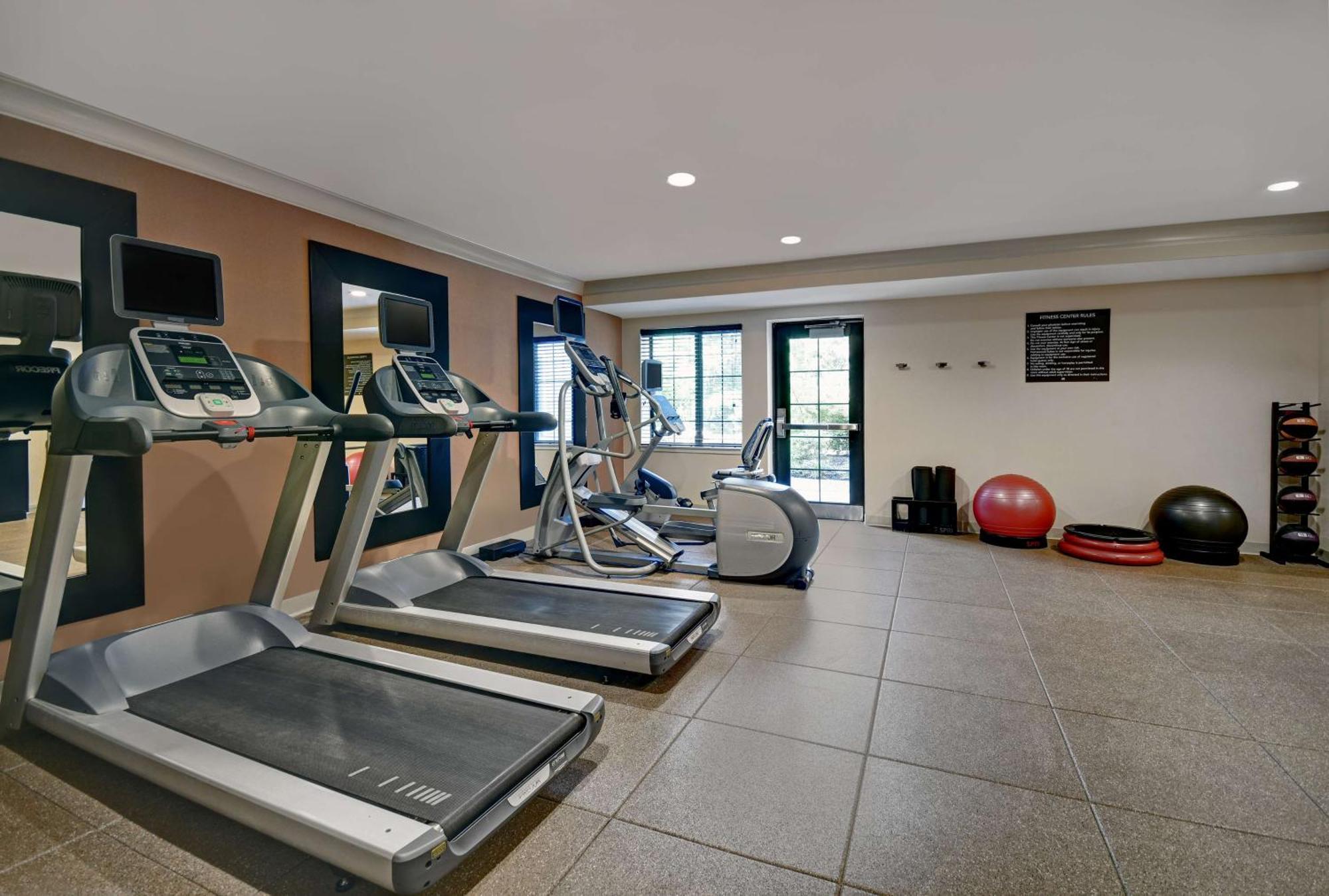 Homewood Suites By Hilton Eatontown Εξωτερικό φωτογραφία