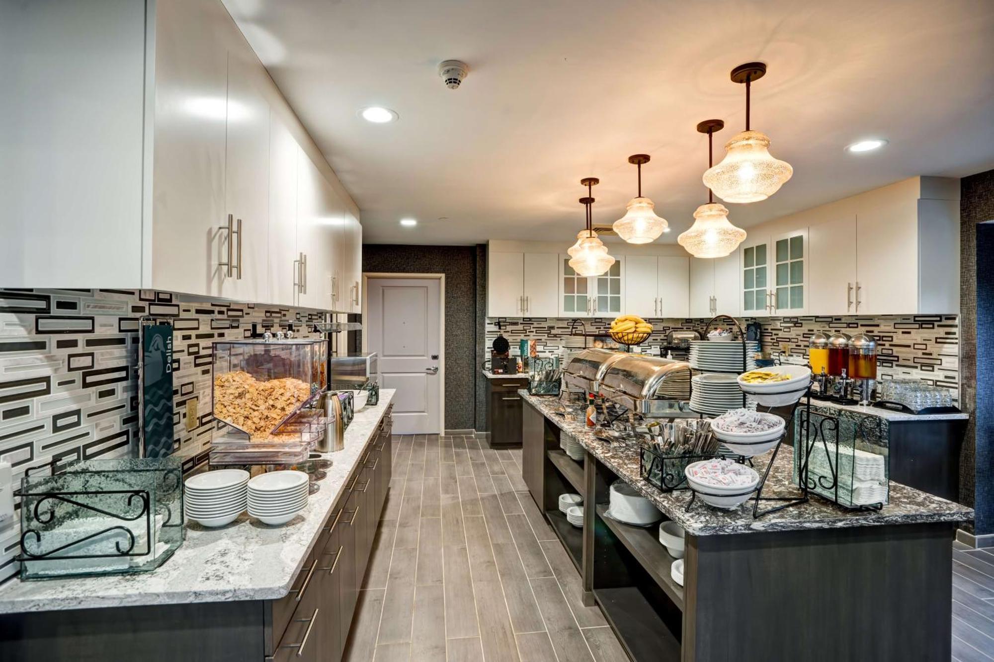 Homewood Suites By Hilton Eatontown Εξωτερικό φωτογραφία