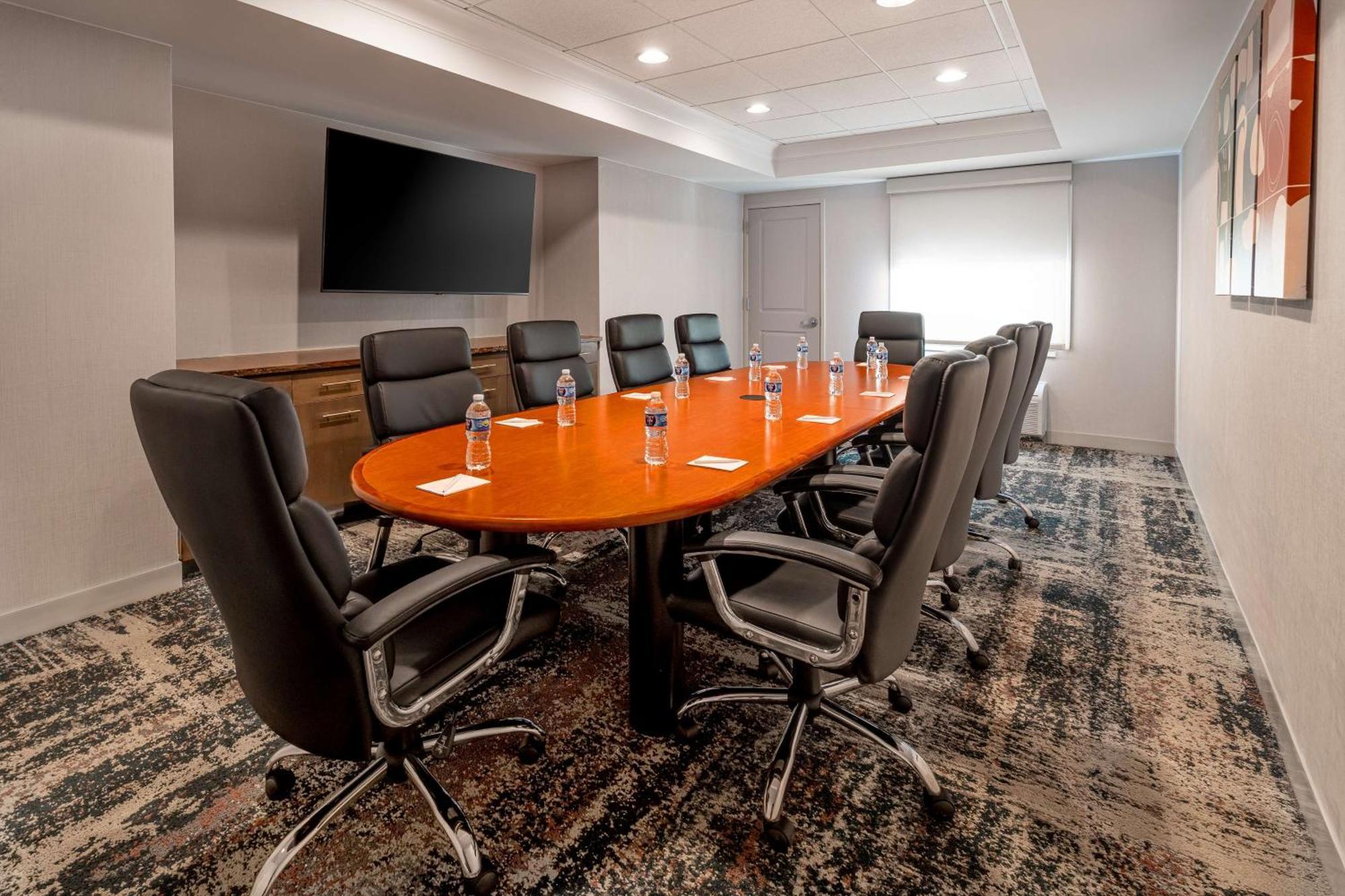 Homewood Suites By Hilton Eatontown Εξωτερικό φωτογραφία