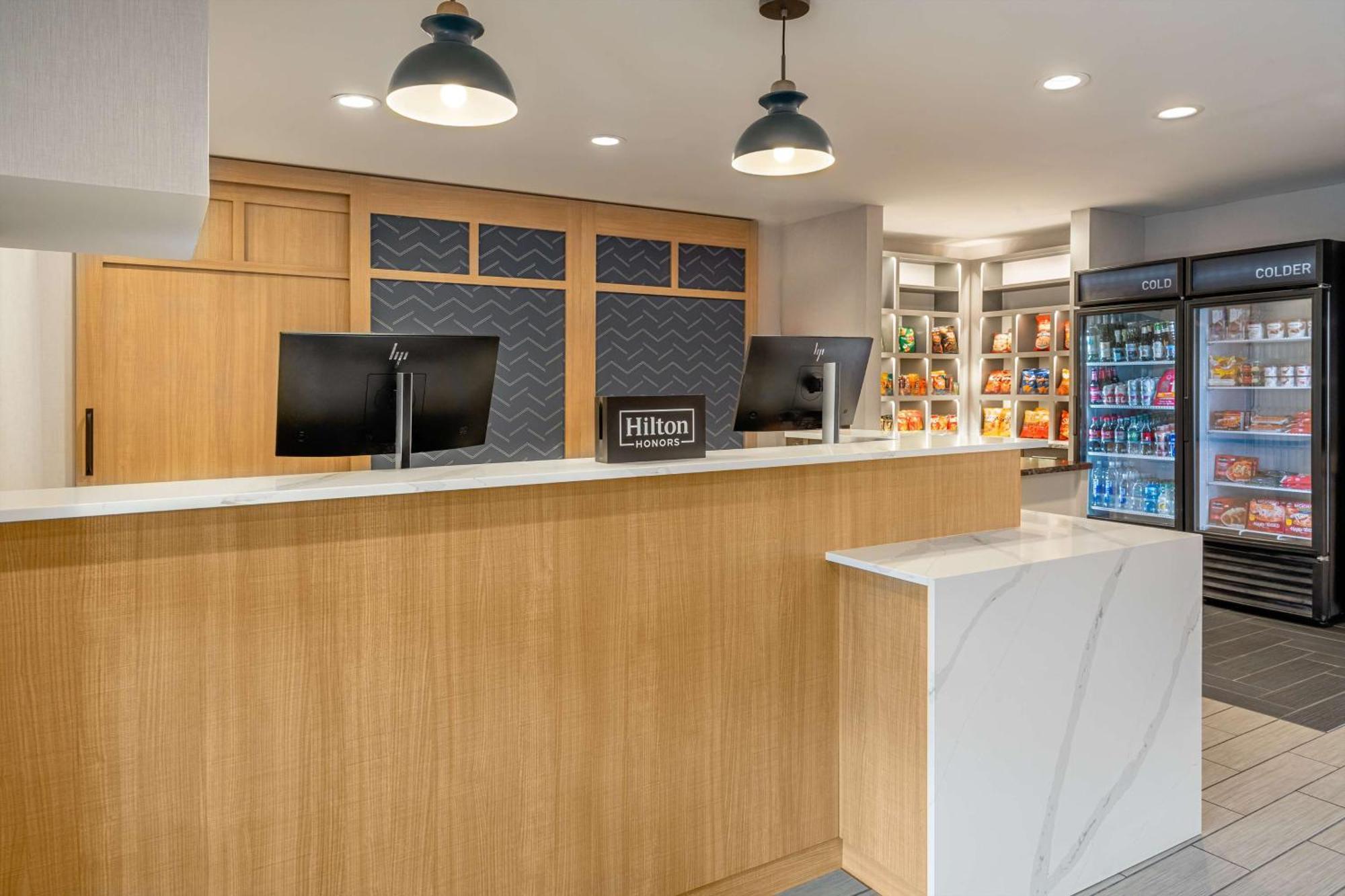Homewood Suites By Hilton Eatontown Εξωτερικό φωτογραφία
