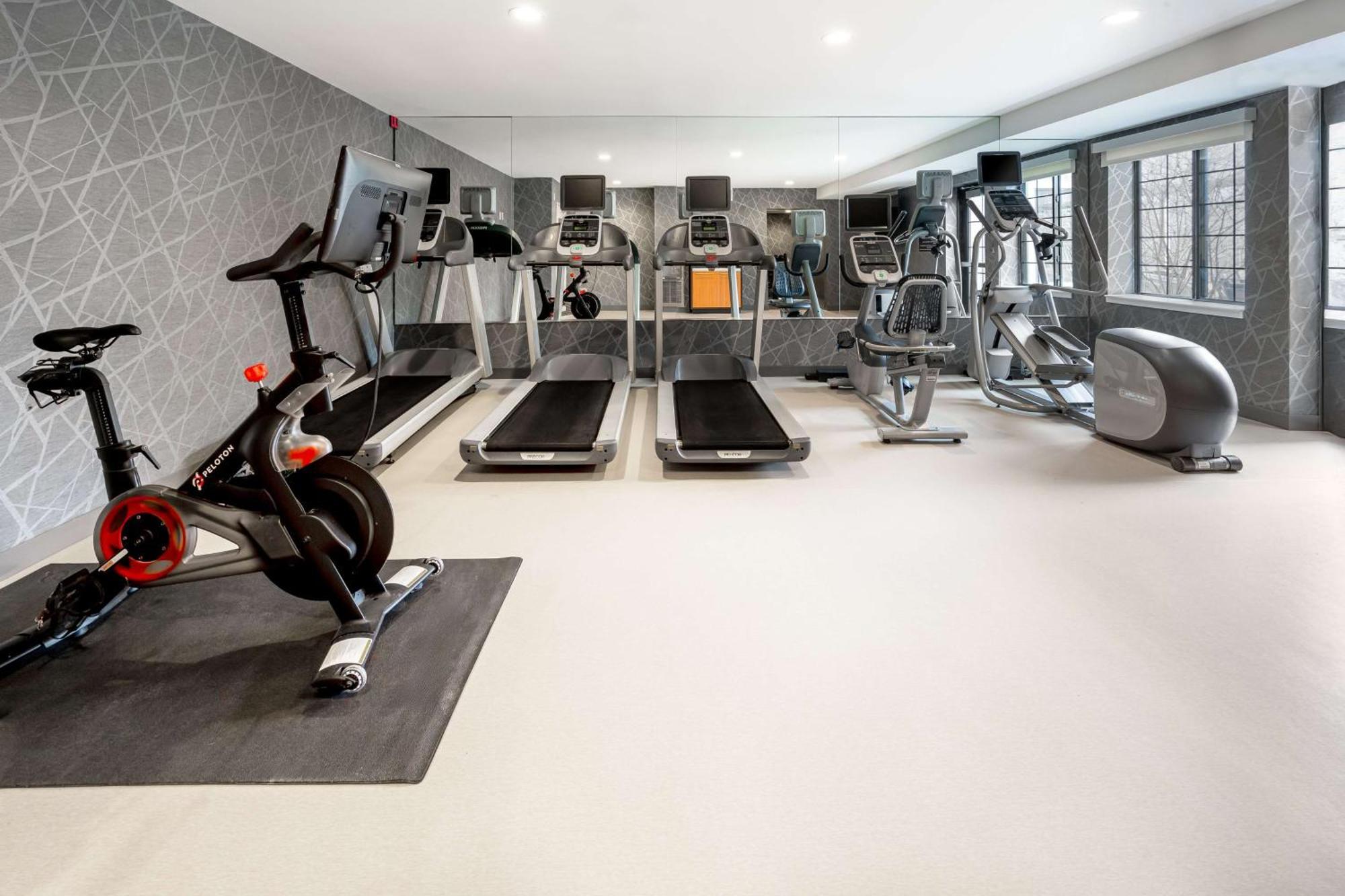 Homewood Suites By Hilton Eatontown Εξωτερικό φωτογραφία